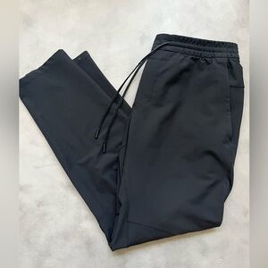SOLD Men's XL Lululemon pant with ankle snaps